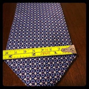 Mint condition 100% silk Ferragamo tie